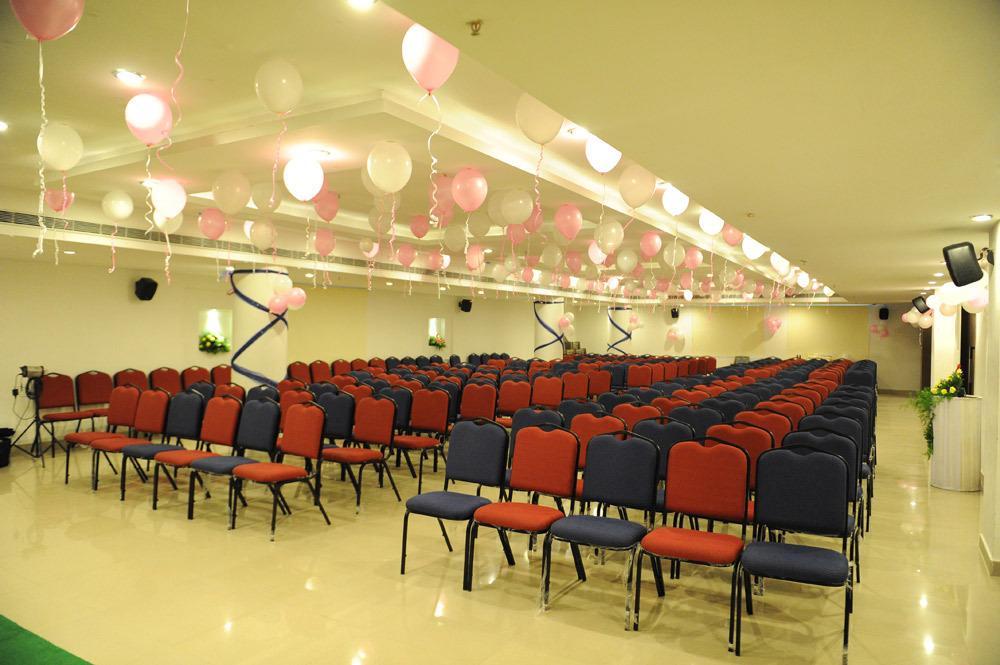 Hotel Midcity Vijayawāda Dış mekan fotoğraf