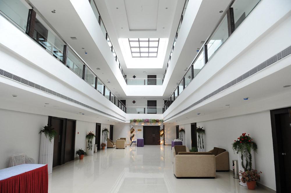Hotel Midcity Vijayawāda Dış mekan fotoğraf